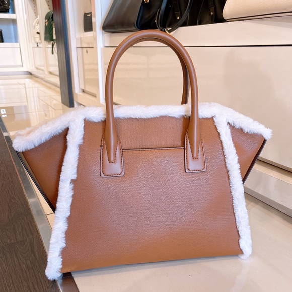 ！LAST ONE Michael Kors Avril Large Satchel - Picture 4 of 7